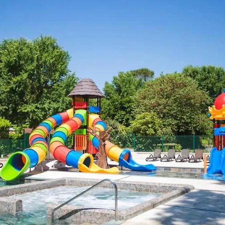 キャンプ場 Camping 4 Etoiles - Parc Aquatique - Ccaadeh