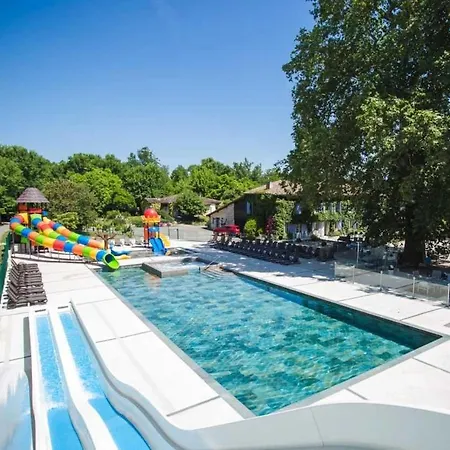 Camping 4 Etoiles - Parc Aquatique - Ccaadeh Kemping Martres-Tolosane